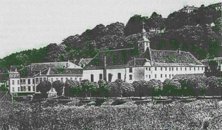 L'ancien collège du côté des jardins au début du XXe siècle.