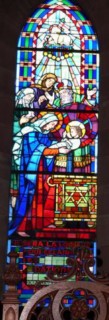 Vitrail représentant la Présentation de l'Enfant-Jésus au Temple.