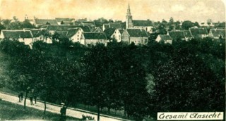 Le village et l'église Saint-Wendelin en 1901.
