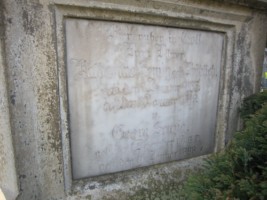 La tombe de la famille Lehrer date de la fin du XIXe siècle.