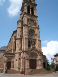 Le clocher de l'église Saint-Georges (photographie de Fabrice Schneider).