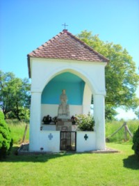En bordure de la rue d'Urbach, un petit oratoire est dédié à Notre-Dame de la Salette. Il se situe à droite de la route, en venant d'Urbach et de la voie verte.