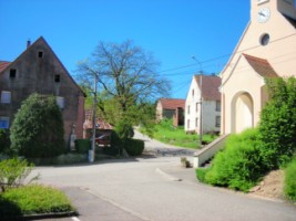 Les abords de la chapelle d'Urbach.