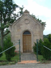 Une petite chapelle est érigée près de la ferme dite Ziegelschier, ou des tuileries (photographie de la communauté de paroisses de Rohrbach).