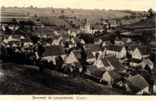 Le village de Lengelsheim et l'église Saint-Laurent au début du XXe siècle.