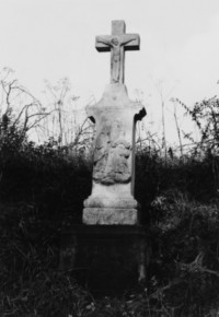 La croix date elle aussi de 1832 (photographie du service régional de l'inventaire de Lorraine).