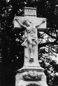Le croisillon de la croix (photographie du service régional de l'inventaire de Lorraine).